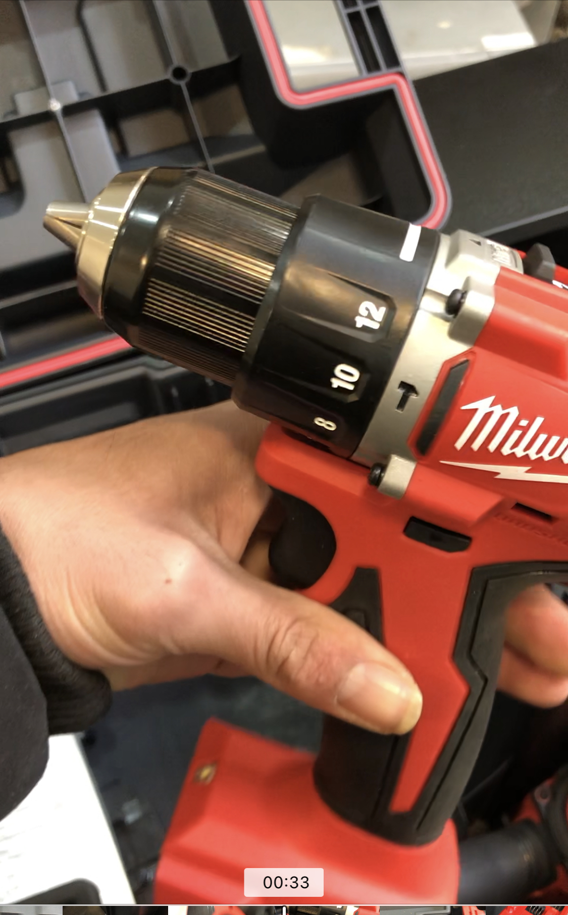 پک کامل دریل ایمپکت نسل ۴ میلواکی اصلی با جعبه ابزارش - تصویر 3