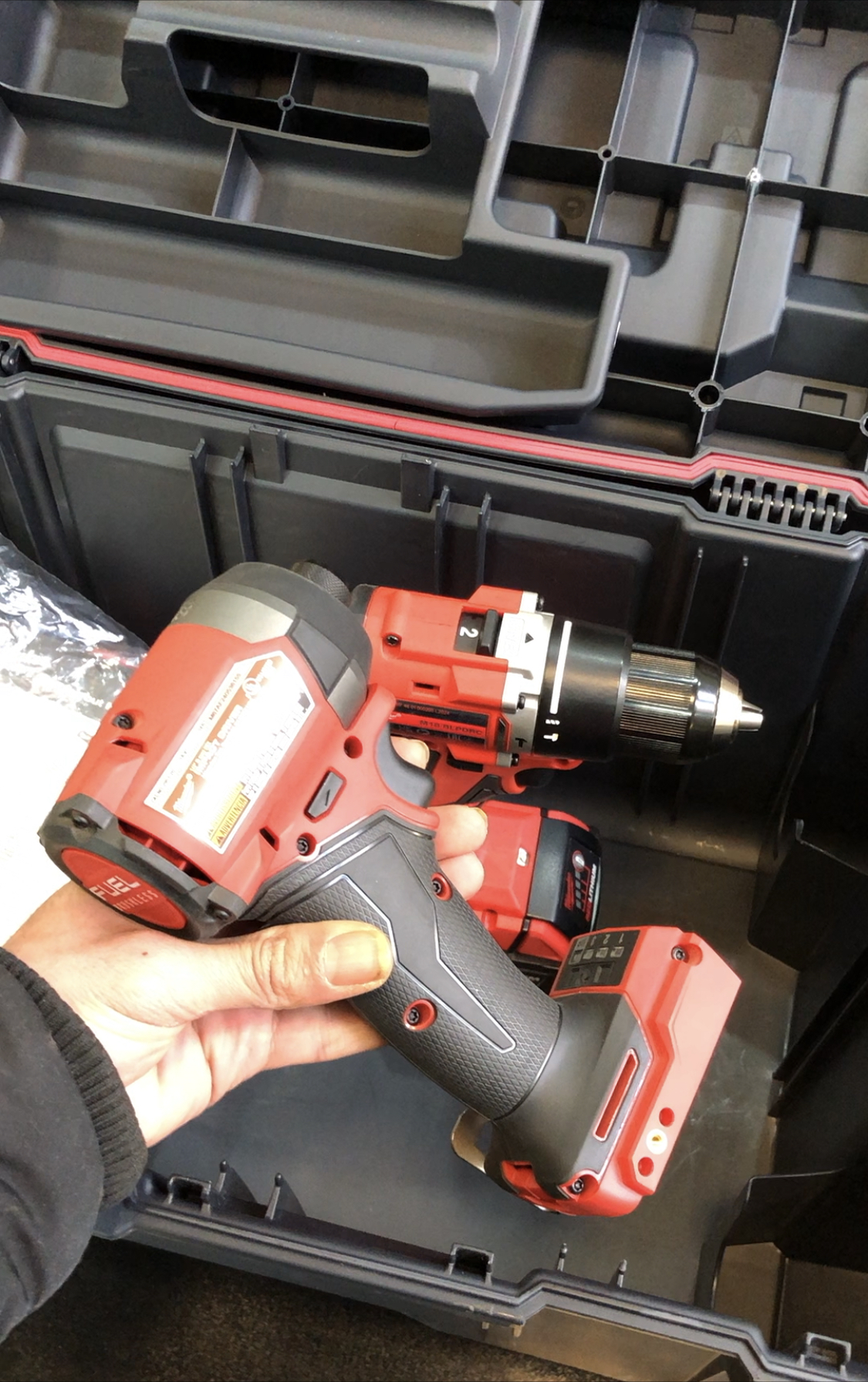 پک کامل دریل ایمپکت نسل ۴ میلواکی اصلی با جعبه ابزارش